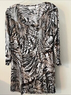 Attitudes by Renee Black, White and Brown Feather-Print Long Sleeve Tunic
